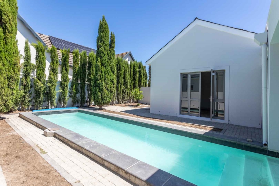 4 Bedroom Property for Sale in Val De Vie Estate Western Cape